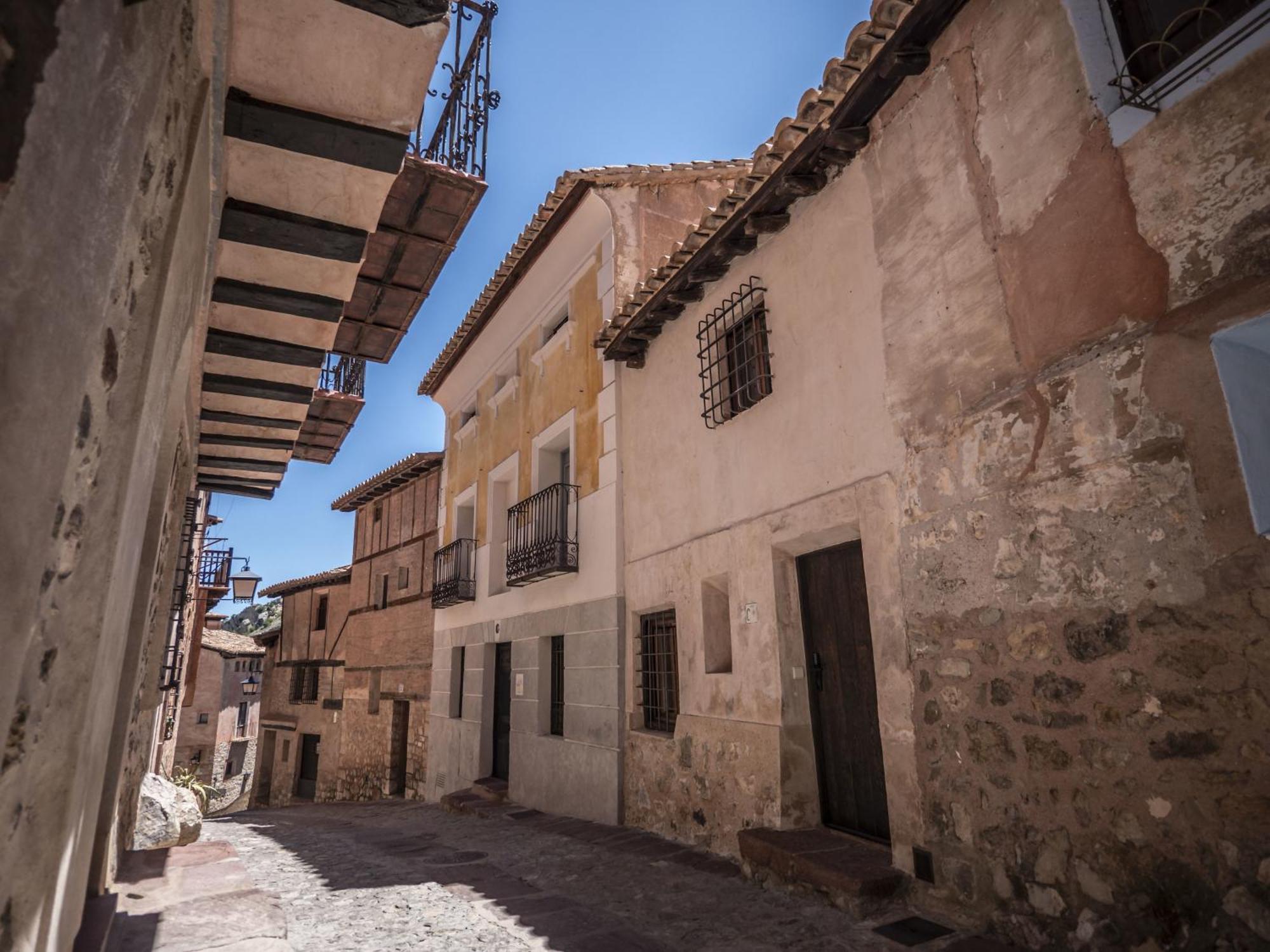 La Casa Amarilla Apartamento Enebro Albarracín Exteriér fotografie